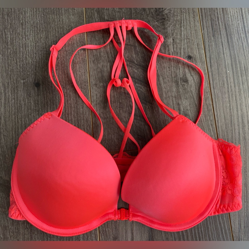 2/$18 bras La Senza coral push up front clasp sexy strappy and lace back
